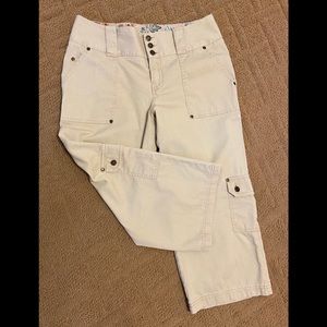 Ruff Hewn Sz 10 Tan Capris Lots of Detail EUC